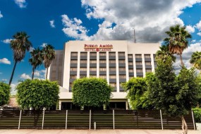 Hotel Pueblo Amigo